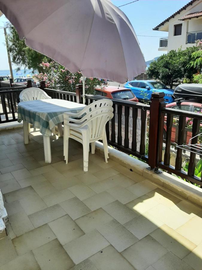 House Kosmas On The Beach 사르티 외부 사진